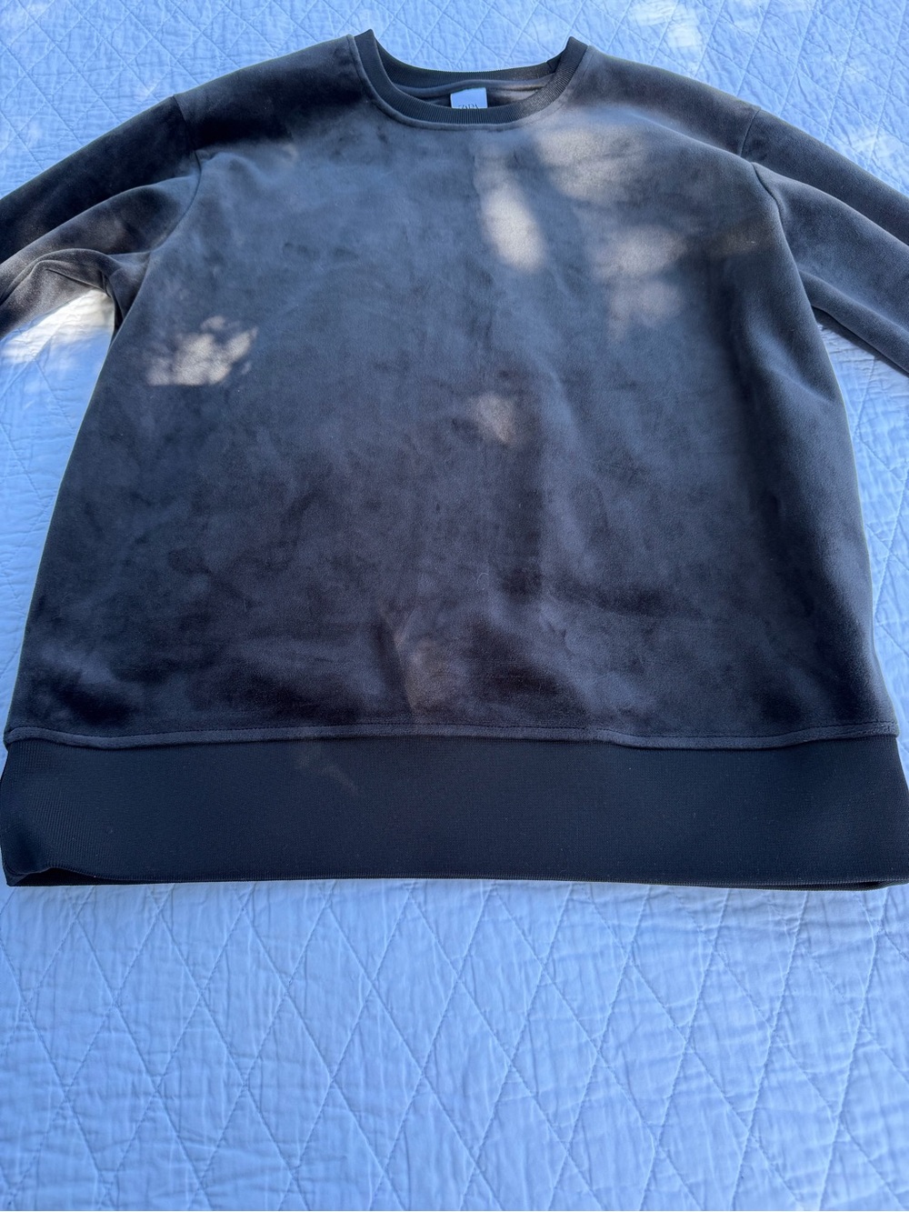 Zara Men's Black Crewneck Sweatshirt